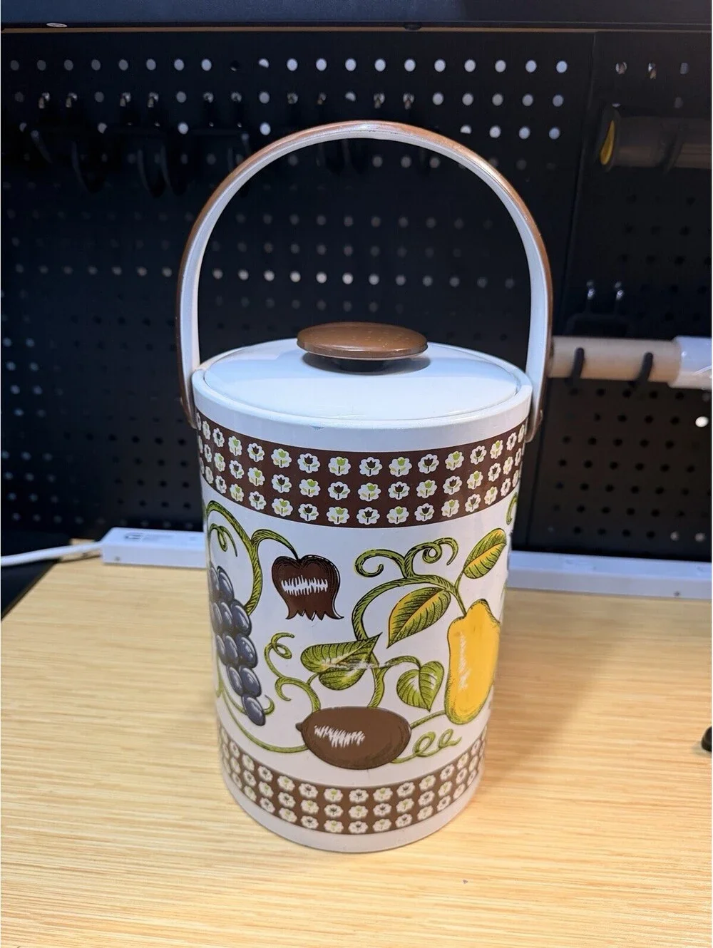 Georges Briard Vintage Retro MCM Ice Bucket Tan Brown Vinyl Floral & Fruit 11” *
